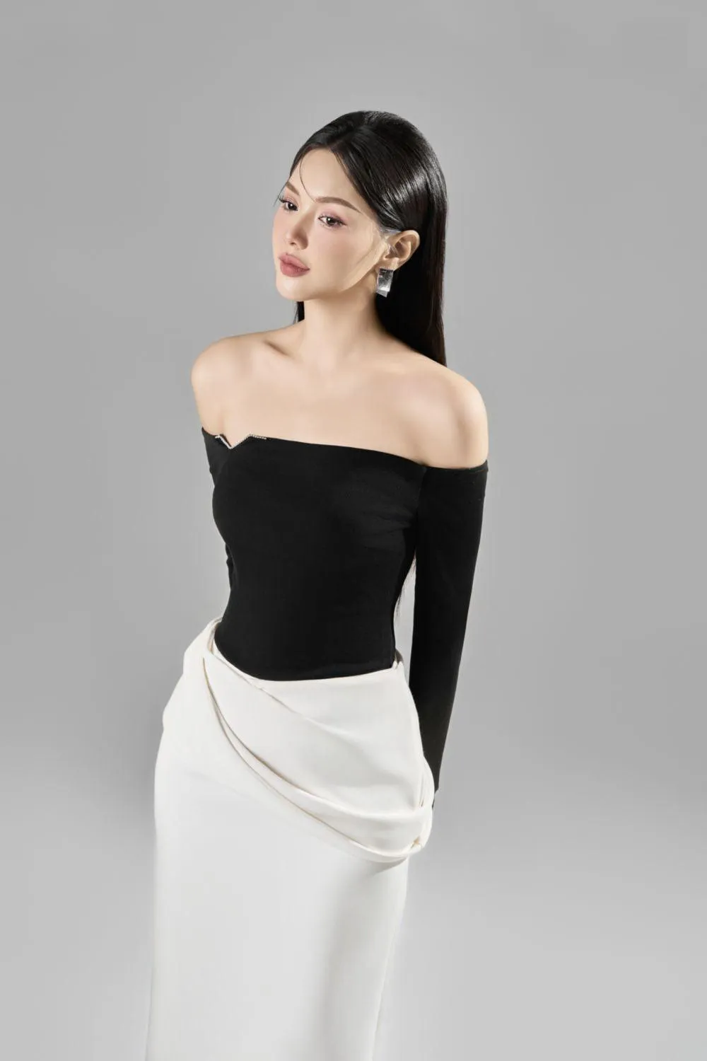 Belle Bodycon Off-Shoulder Spandex Top