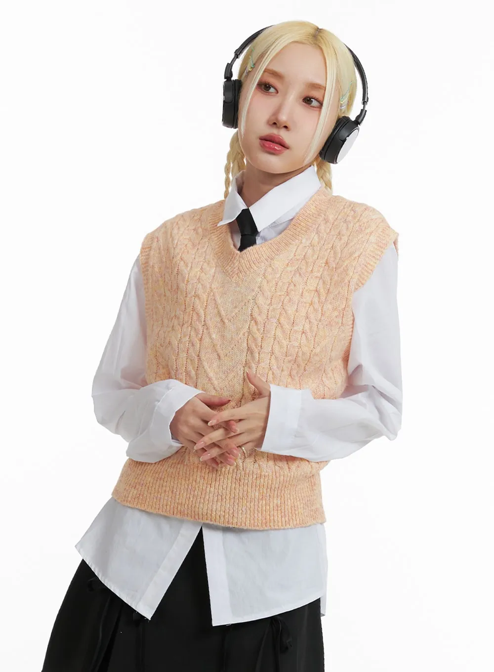 Cable Knit Sweater Vest IF408