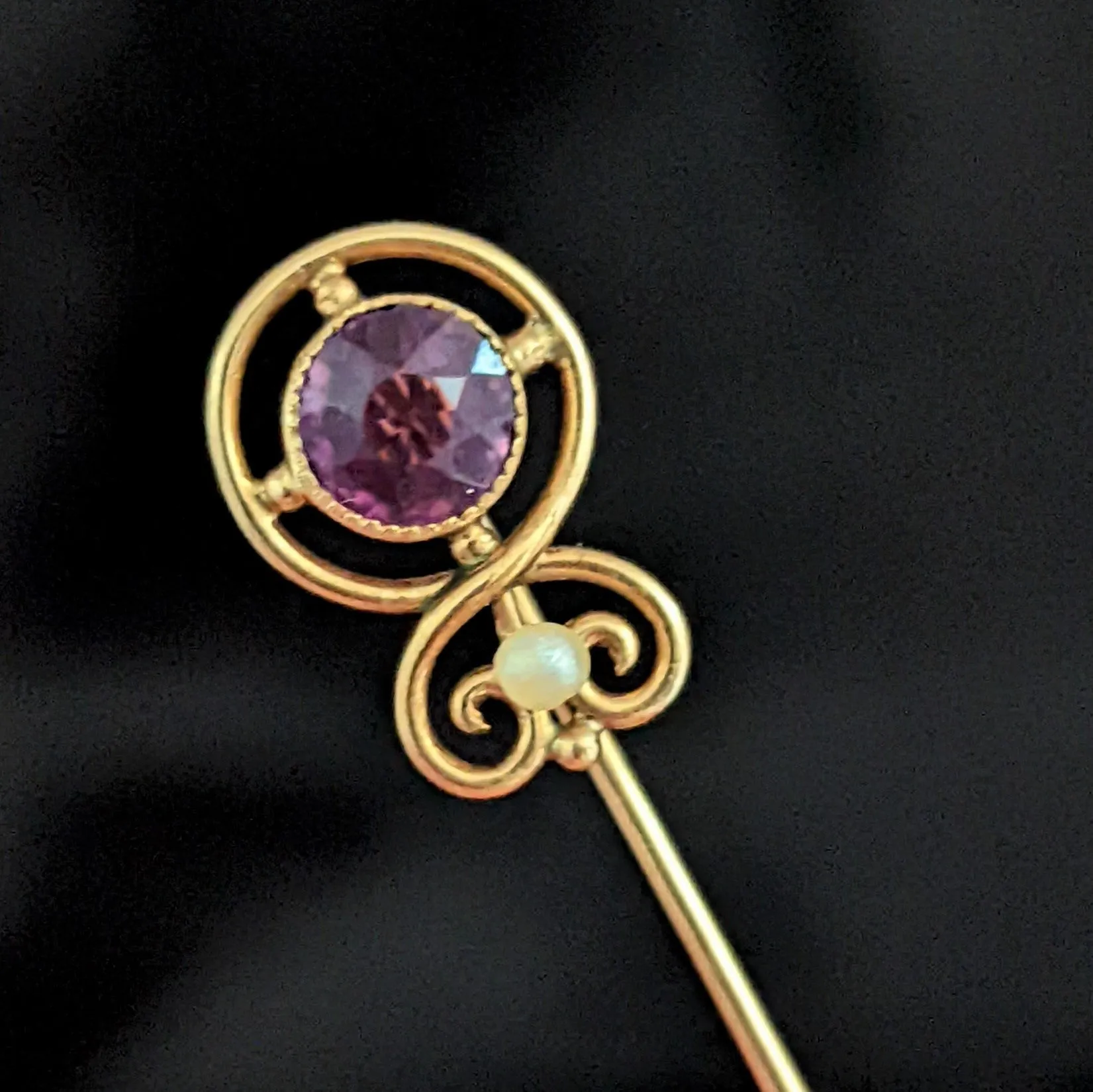 The Destin - Art Nouveau Paste Seed Pearl 14k Gold Stick Pin